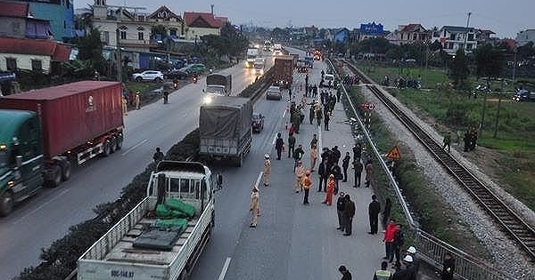 Khởi tố vụ tai nạn làm 8 người chết ở Hải Dương, lái xe khai từng sử dụng ma túy đá