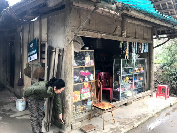 Một trong những ng&ocirc;i nh&agrave; bị ảnh hưởng do ngập &uacute;ng.&nbsp;