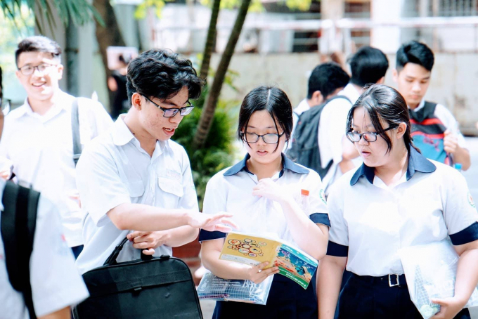 Bộ GD-ĐT dự kiến x&eacute;t tốt nghiệp năm 2019 với tỷ lệ điểm kỳ thi THPT quốc gia so với điểm kết quả học tập lớp 12 l&agrave; 70/30