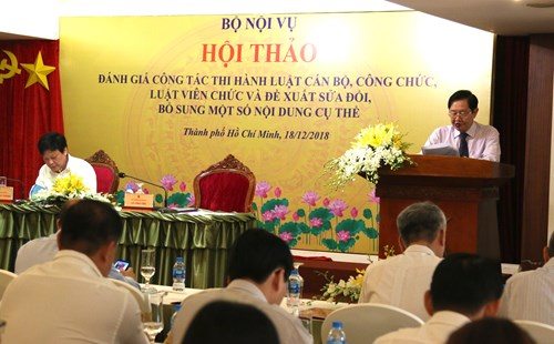 Bộ trưởng Bộ Nội vụ L&ecirc; Vĩnh T&acirc;n ph&aacute;t biểu tại hội nghị.