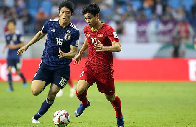 C&ocirc;ng Phượng v&agrave; c&aacute;c đồng đội đ&atilde; chơi tốt trước Nhật Bản.