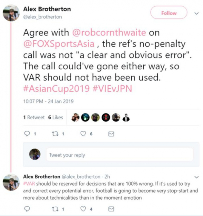 K&yacute; giả người Anh kh&ocirc;ng h&agrave;i l&ograve;ng khi VAR được &aacute;p dụng trong t&igrave;nh huống 50/50. Ảnh chụp m&agrave;n h&igrave;nh.