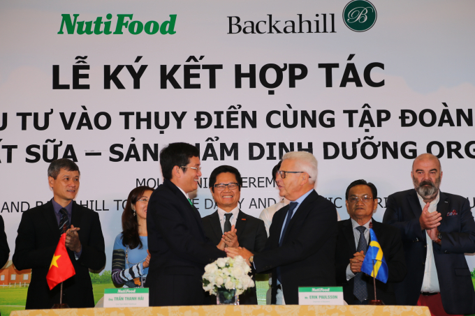 NutiFood hợp t&aacute;c với Tập đo&agrave;n Backahill của tỷ ph&uacute; Thụy Điển.