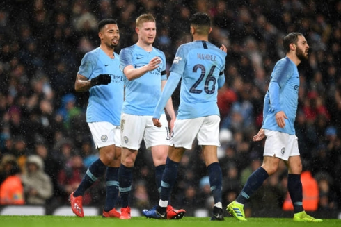 Man City qu&aacute; mạnh so với&nbsp;Burnley (Ảnh: Getty).