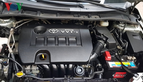 Kiểm tra dầu động cơ l&agrave; điều rất quan trọng tr&ecirc;n mỗi chiếc xe, v&igrave; nếu dầu kh&ocirc;ng đảm bảo sẽ khiến động cơ nhanh xuống.