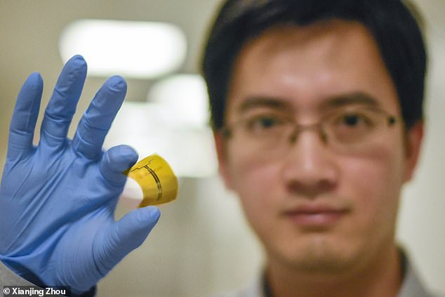 C&aacute;c nh&agrave; khoa học t&igrave;m ra chất b&aacute;n dẫn si&ecirc;u mỏng gi&uacute;p chuyển h&oacute;a s&oacute;ng WiFi th&agrave;nh điện năng. Ảnh: DM