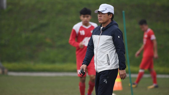 T&acirc;n HLV trưởng của CLB Viettel - &ocirc;ng Lee Heung Sil.