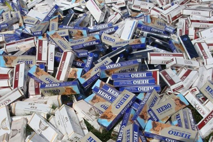 Đ&atilde; tịch thu số lượng lớn thuốc l&aacute; điếu nhập lậu.&nbsp;