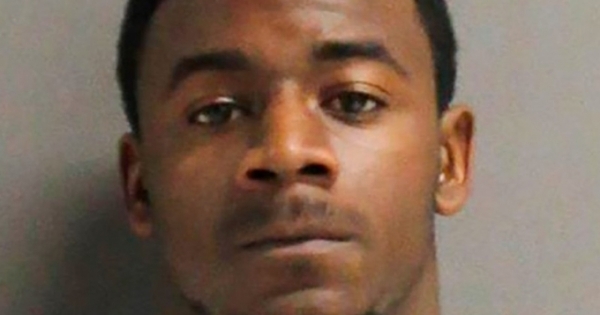 Kẻ phạm tội bị bắt khi đang livestream trên mạng