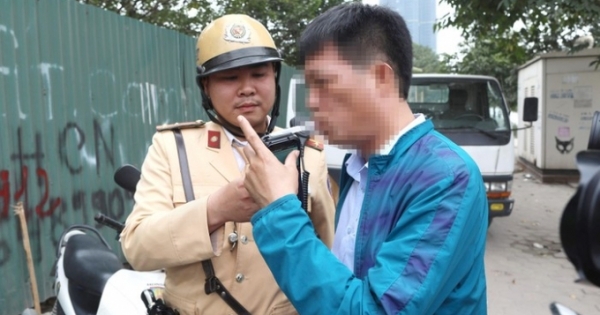 Phạt nặng người uống rượu, bia điều khiển xe: Lo ngại gia tăng 