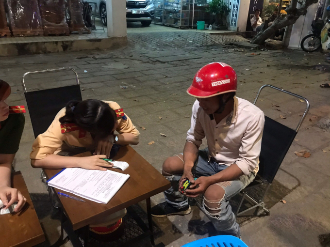 2785EFED-6DEF-4F7D-84A0-449F8E63D86B.