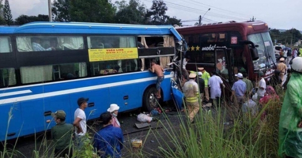 Tiếp tục kéo giảm tai nạn, khắc phục ùn tắc giao thông