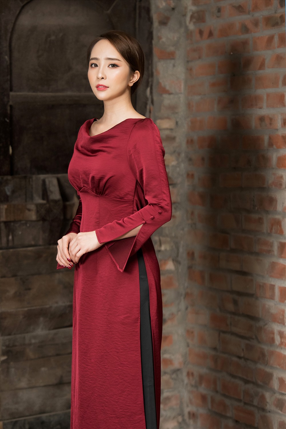 Nữ diễn viên tung ra bộ hình áo dài đón Tết