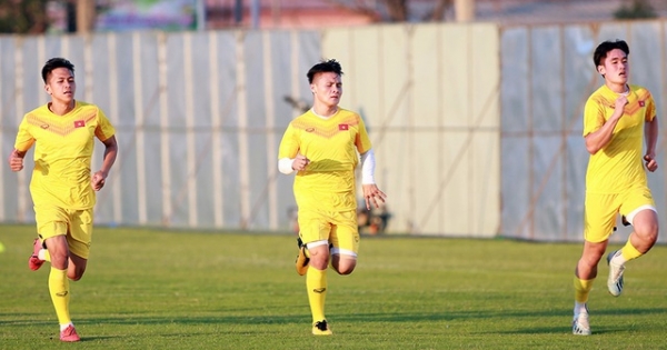 HLV Park Hang Seo yêu cầu tập kín toàn bộ trước trận gặp UAE