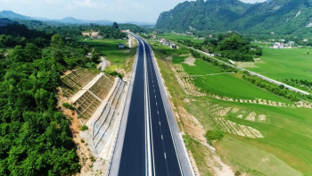 Tin kinh tế 6AM: Sẽ “trảm” nhà thầu yếu kém gây chậm tiến độ dự án cao tốc Bắc - Nam