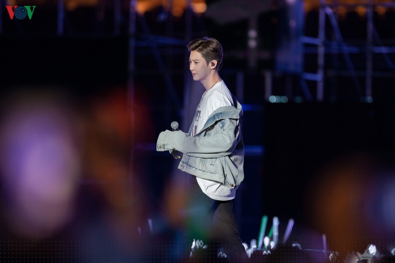 exo chanyeol đội nón lá, sehun chia sẻ rất nhớ việt nam tại k-pop super concert hình 18 exo chanyeol doi non la, sehun chia se rat nho viet nam tai k-pop super concert hinh 18