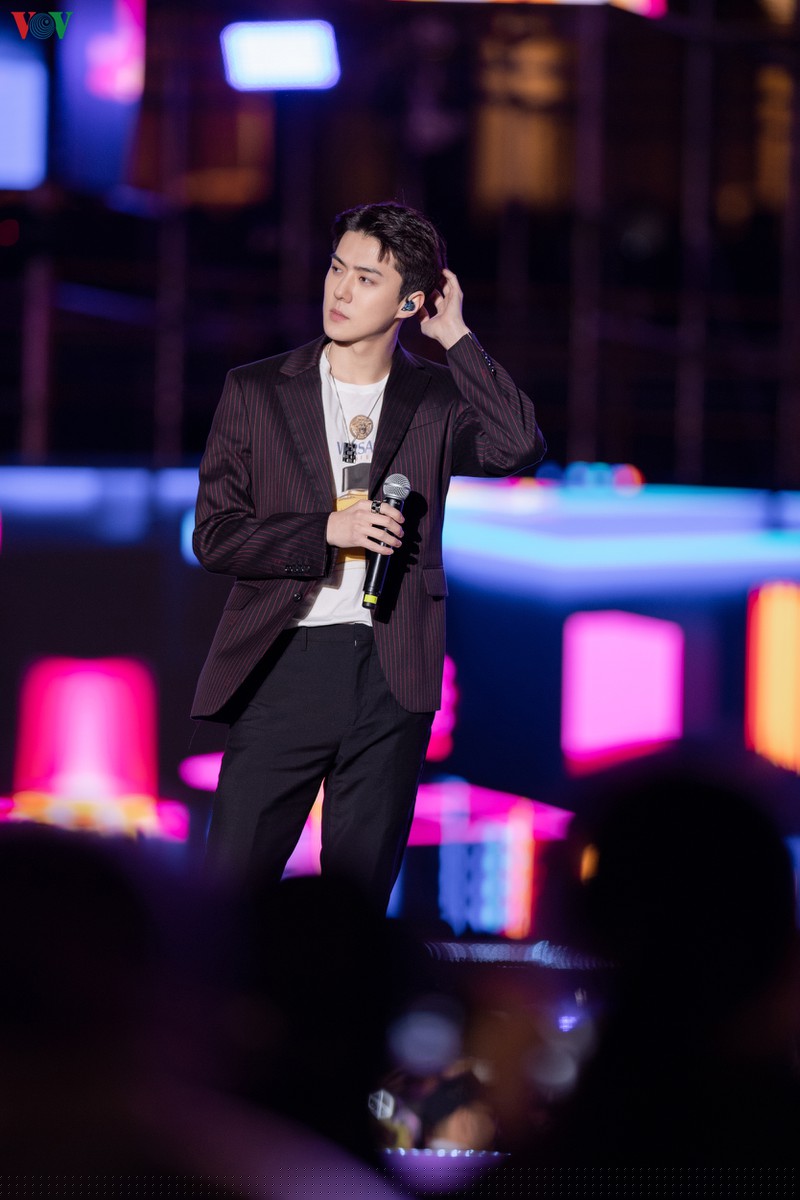 exo chanyeol đội nón lá, sehun chia sẻ rất nhớ việt nam tại k-pop super concert hình 19 exo chanyeol doi non la, sehun chia se rat nho viet nam tai k-pop super concert hinh 19