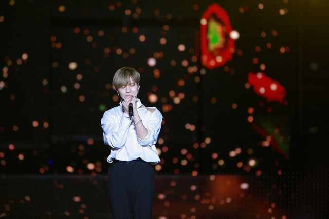 Với phong cách unisex, cứ mỗi lần xuất hiện là Taemin lại khiến các fan nữ “ngây ngất”.