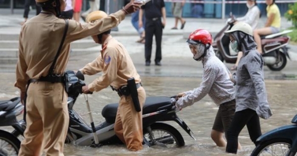Người dân có trách nhiệm gì khi tham gia đảm bảo an toàn giao thông?