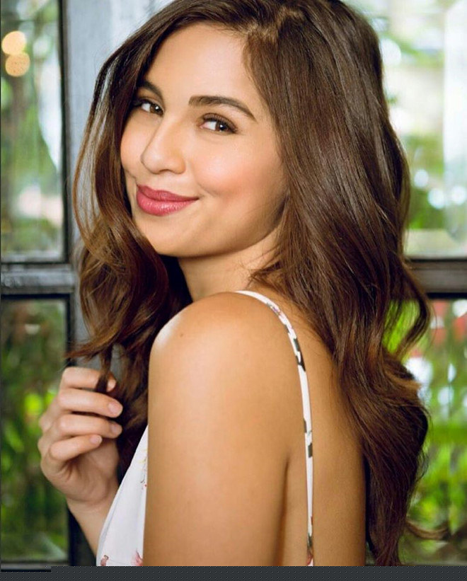 bat ngo voi nhan sac