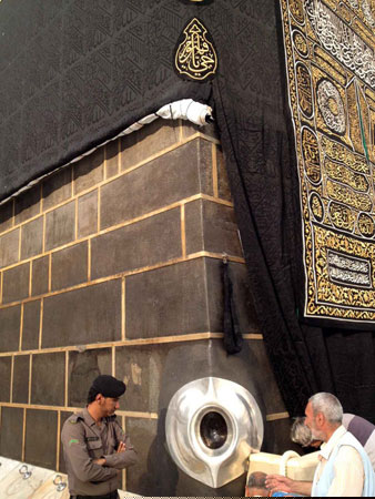 bi an hac thach - hon da thieng noi tieng nhat the gioi hinh anh 4