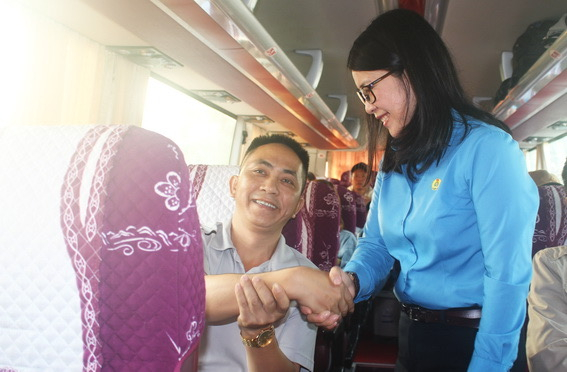 CA8E2D55-BEB4-4BB7-A3A3-5F45B21D3878.