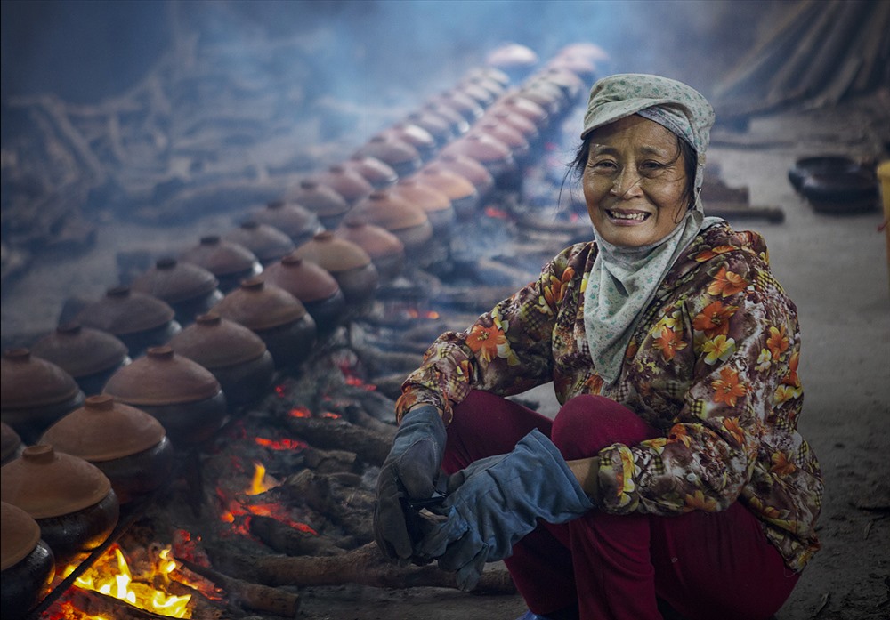 Chân dung người thợ kho cá.