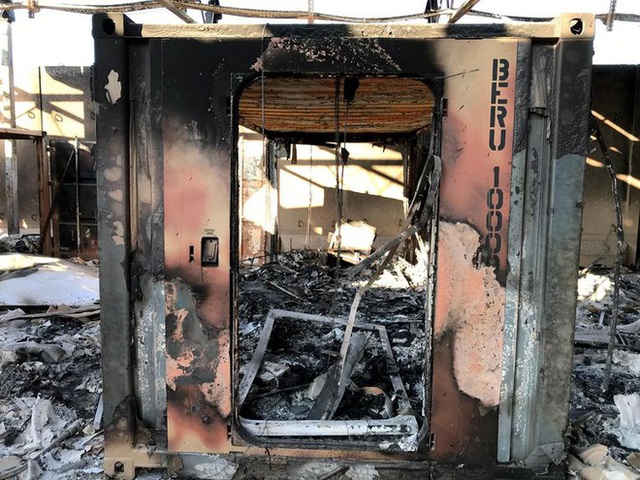 Căn cứ Mỹ tan hoang vì trúng tên lửa Iran hôm 8/1 (Ảnh: Reuters)