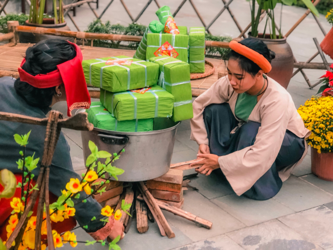 TP Hội An tổ chức nhiều hoạt động gợi nhớ tết xưa tại Vườn tượng Hội An, Công viên Ấn tượng Hội An... để phục vụ du khách, người dân trong dịp Tết cổ truyền.