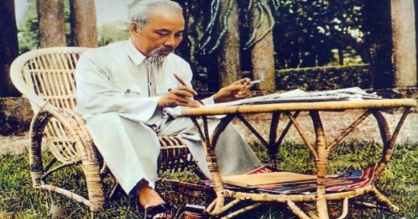 Xuân về, nhớ thơ chúc Tết của Bác Hồ…