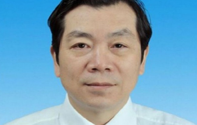 1doctor-1579936081479117659471-crop-15799360902451323533161