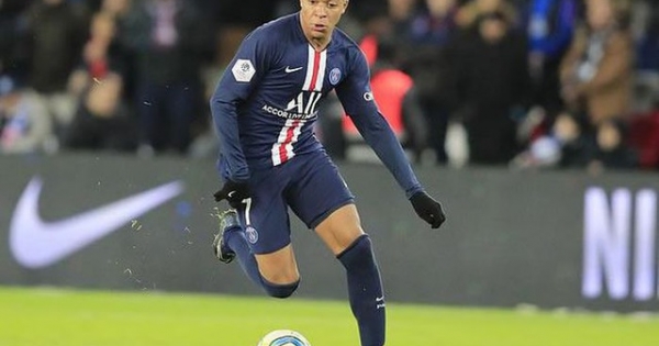 10 ngôi sao bóng đá nổi bật nhất trong năm 2020