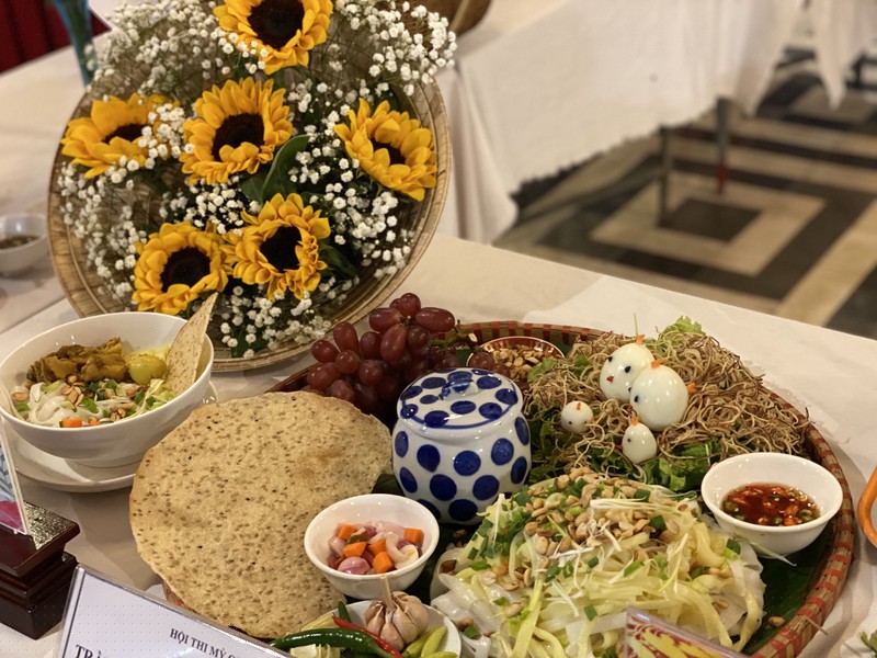 Món mì Quảng của người Quảng