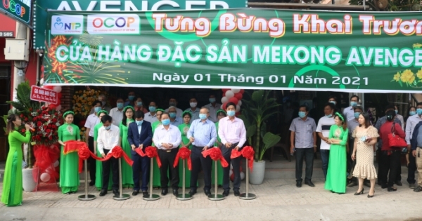 Cần Thơ: Khai trương cửa hàng đặc sản Mekong Avenger