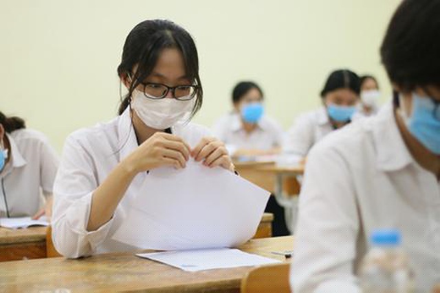 Lần đầu tiên trong lịch sử, Bộ GD&amp;amp;ĐT tổ chức 2 đợt thi trong năm. 