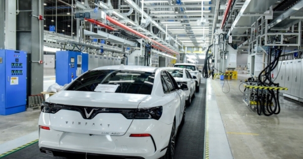 Tin kinh tế 6AM: VinFast nộp ngân sách 5.000 tỷ đồng, Honda và Toyota "giảm sâu"