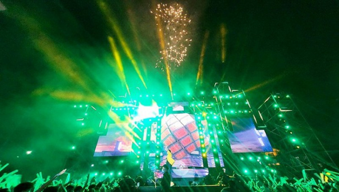 Công ty TNHH Gia Bảo Event – Media thực hiện bắn pháo hoa tầm thấp sự kiện Huế Countdown 2021.