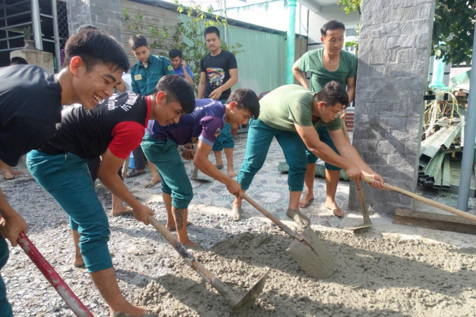 613AF47E-4B34-4F30-9FAB-F2358CE212E8.