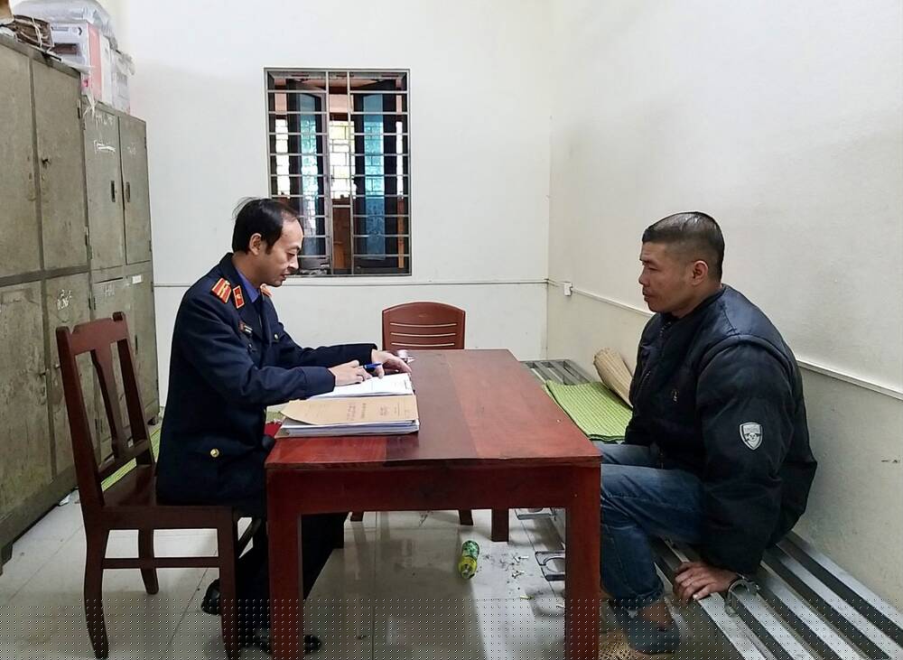 Đối tượng Đức tại cơ quan công an.
