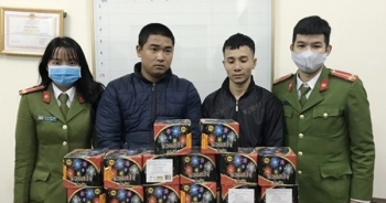 Giấu gần 27kg pháo trong xe ô tô