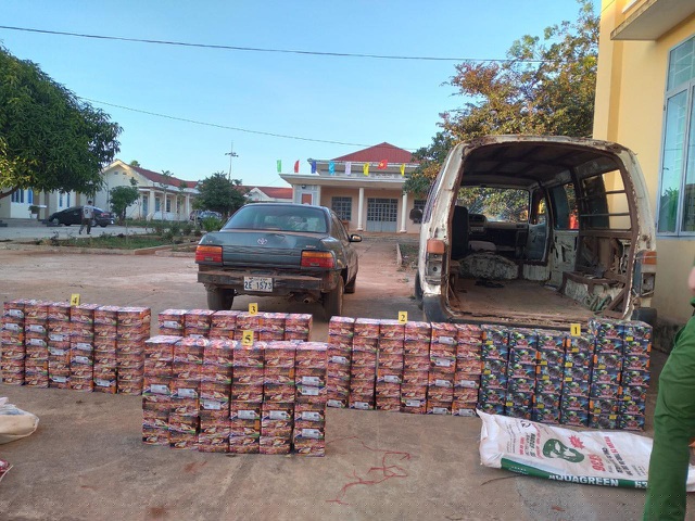 Hàng trăm kg pháo bị lực lượng chức năng phát hiện