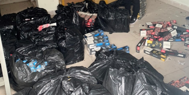 Quảng Ninh: Bắt giữ nhóm đối tượng buôn bán gần 18.000 bao thuốc lá lậu