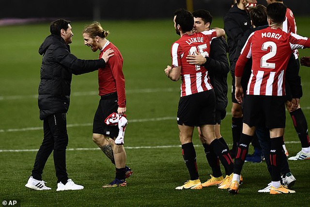 Bilabo bảo to&agrave;n chiến thắng 2-1 đến ph&uacute;t cuối c&ugrave;ng tại Bernabeu