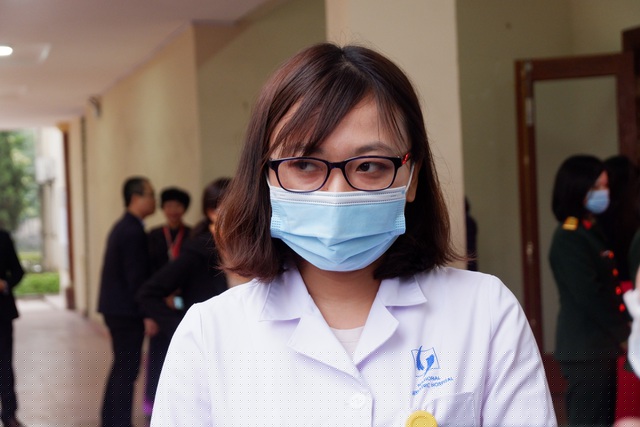 Nữ học viên bác sĩ nội trú 27 tuổi đến đăng ký thử nghiệm lâm sàng vắc xin Covivac