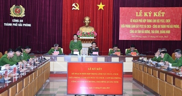 Cảnh sát PCCC Hải Phòng ký quy chế phối hợp với Công an 3 tỉnh lân cận