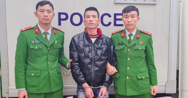 Bắt quả tang đối tượng đưa ma túy vào quán karaoke