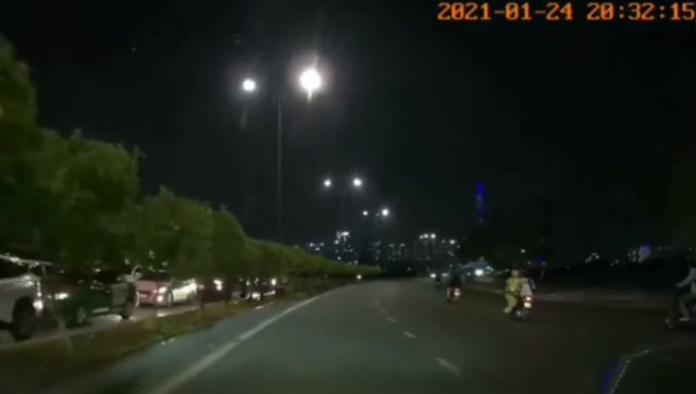 Đôi nam nữ đã tăng ga bỏ chạy kéo ngã một CSGT