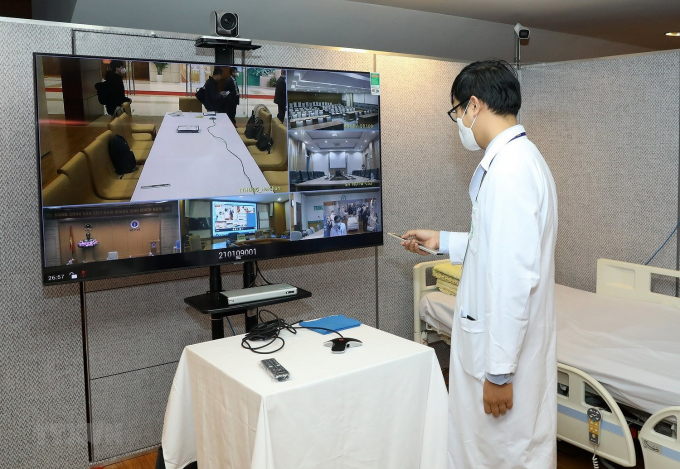 Phòng thường trực chỉ huy của Bộ Y tế phục vụ Đại hội lần thứ XIII của Đảng tại Trung tâm Hội nghị Quốc gia. (Ảnh: TTXVN)