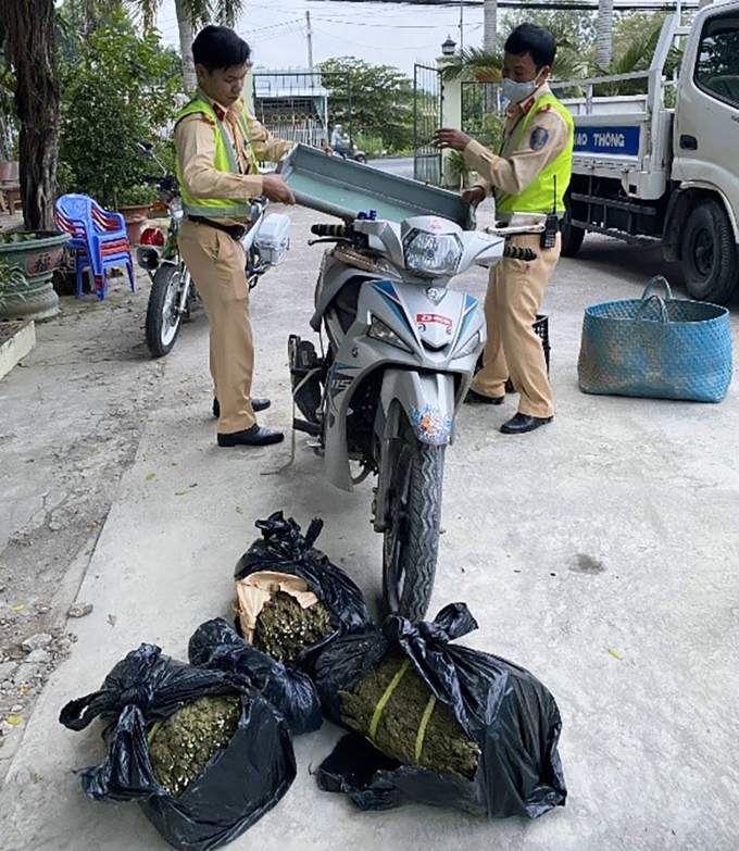 Chiếc xe Liêm ngụy trang để chở cần sa đến các địa điểm giao hàng.