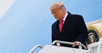 Ứng dụng YouTube khóa tài khoản của ông Trump vô thời hạn